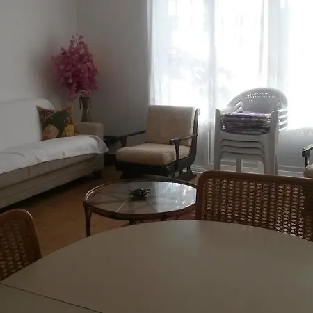 Merkez Mustakil Bahce Kati Daire 2+1 Apartament *