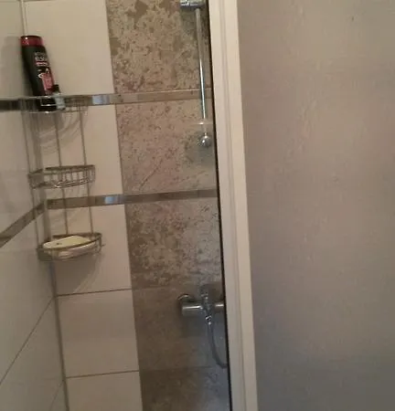 Merkez Mustakil Bahce Kati Daire 2+1 Apartament *