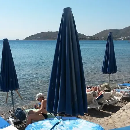 Apartament Merkez Mustakil Bahce Kati Daire 2+1 Datça
